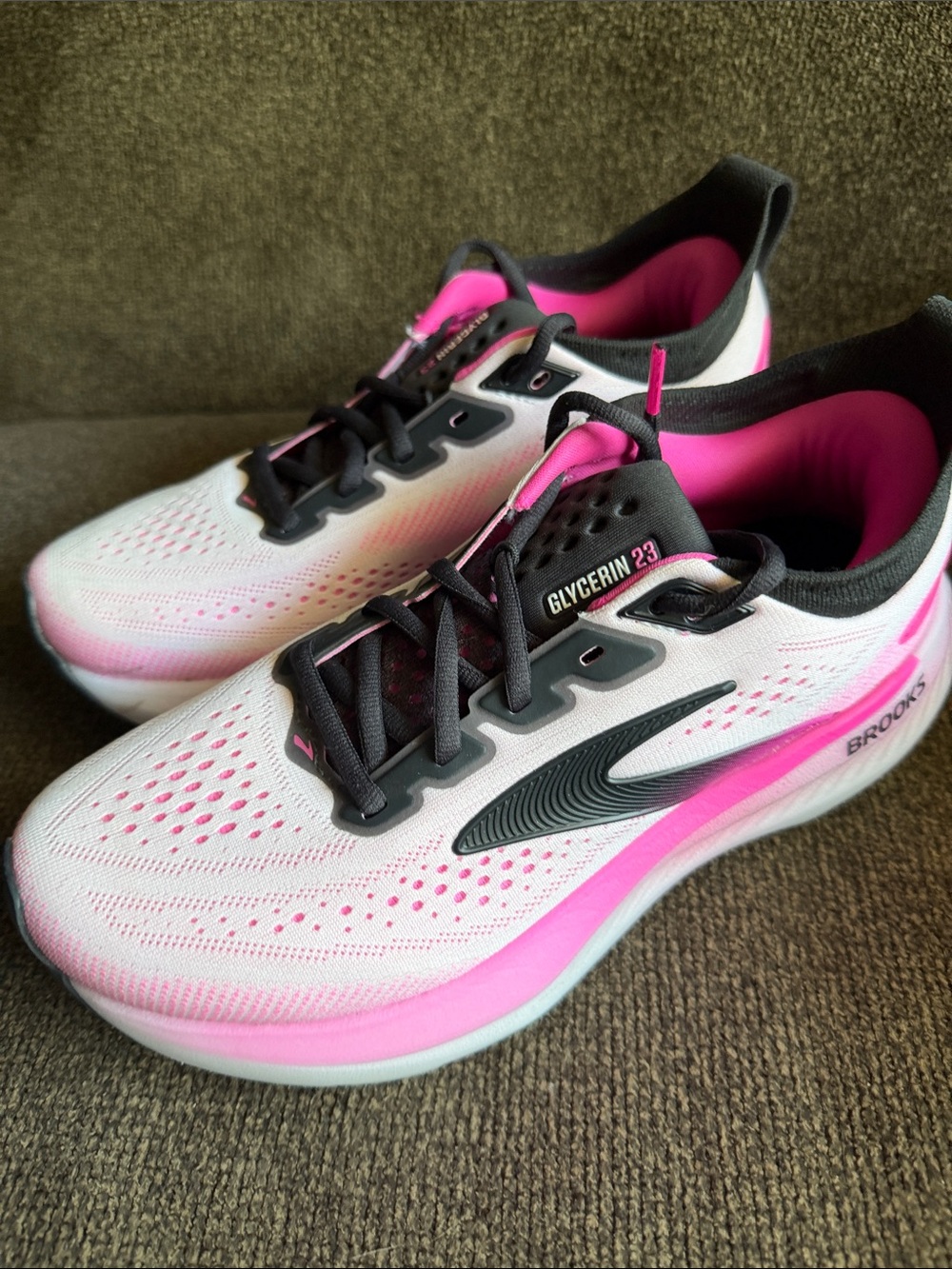 Brooks Glycerin 23 - Picture 2 of 4